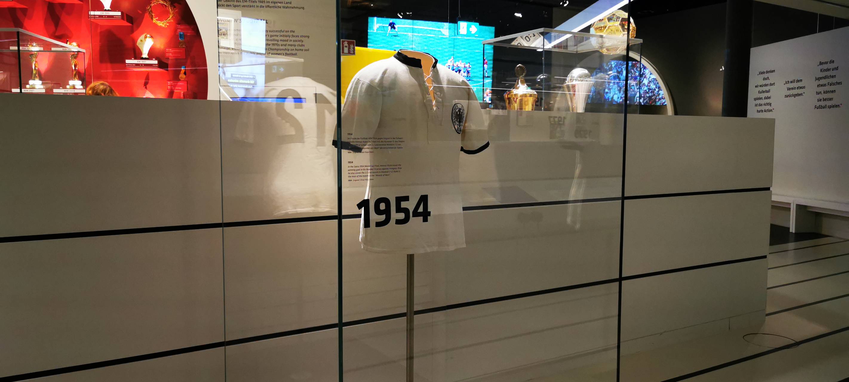 Trikot von Helmut Rahn aus Essen im Deutschen Fußballmuseum