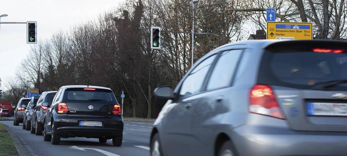 strasse-auto-radio-essen