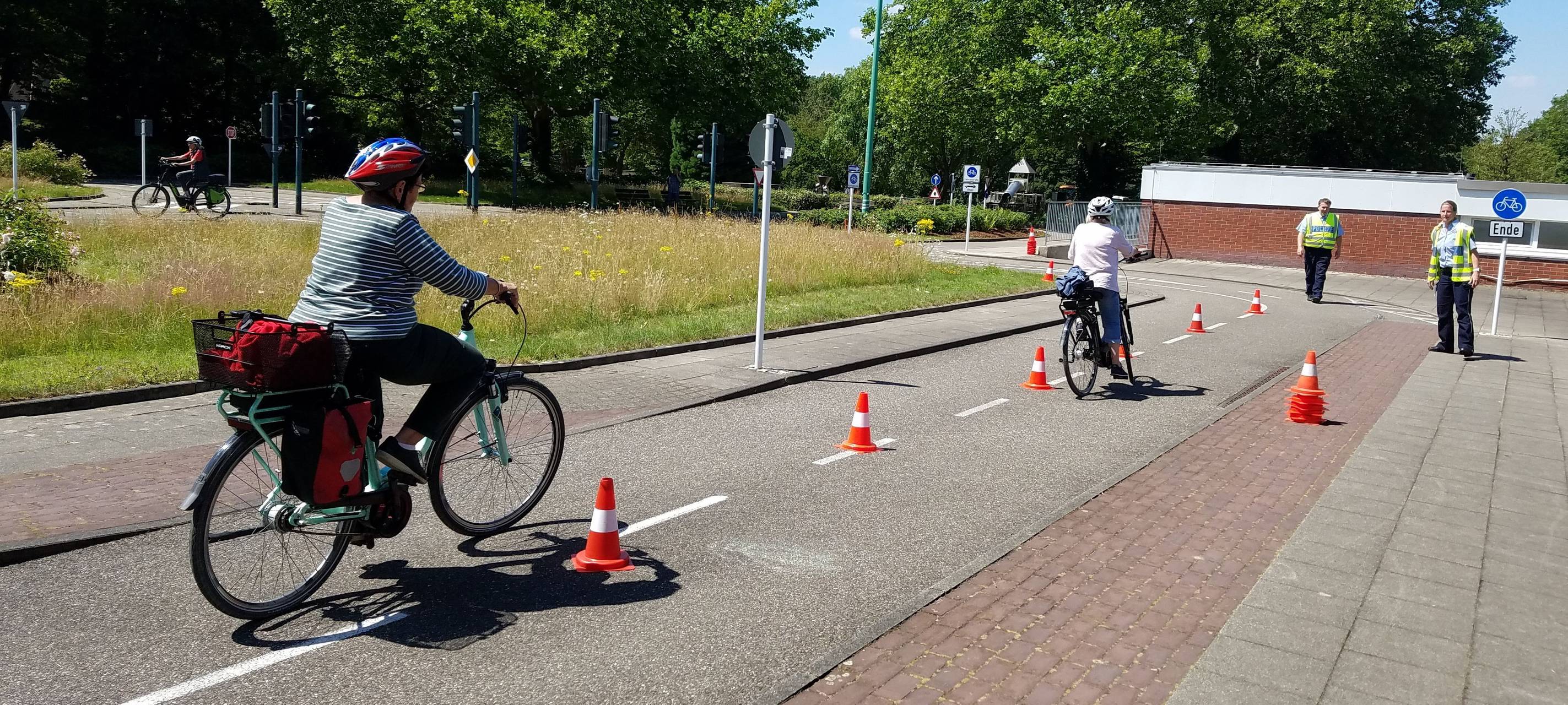 Polizei Essen macht E-Bike-Fahrer fit für die Straßen