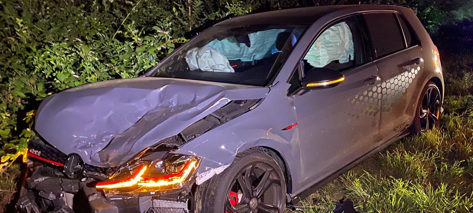 Unfall A40 Essen Richtung Mülheim kaputter Golf