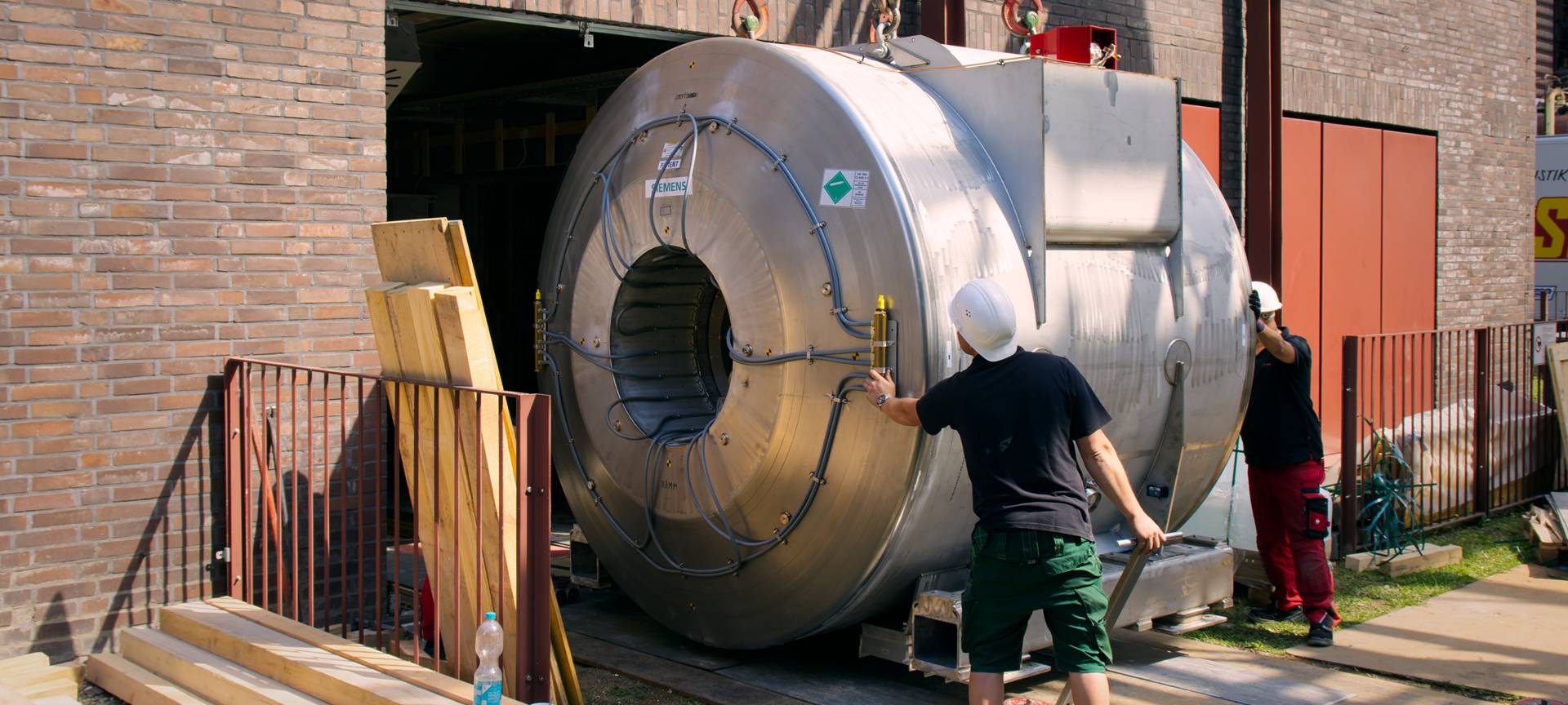 Neues MRT-Gerät mit starkem Magnet der Uni Duisburg-Essen auf Zollverein