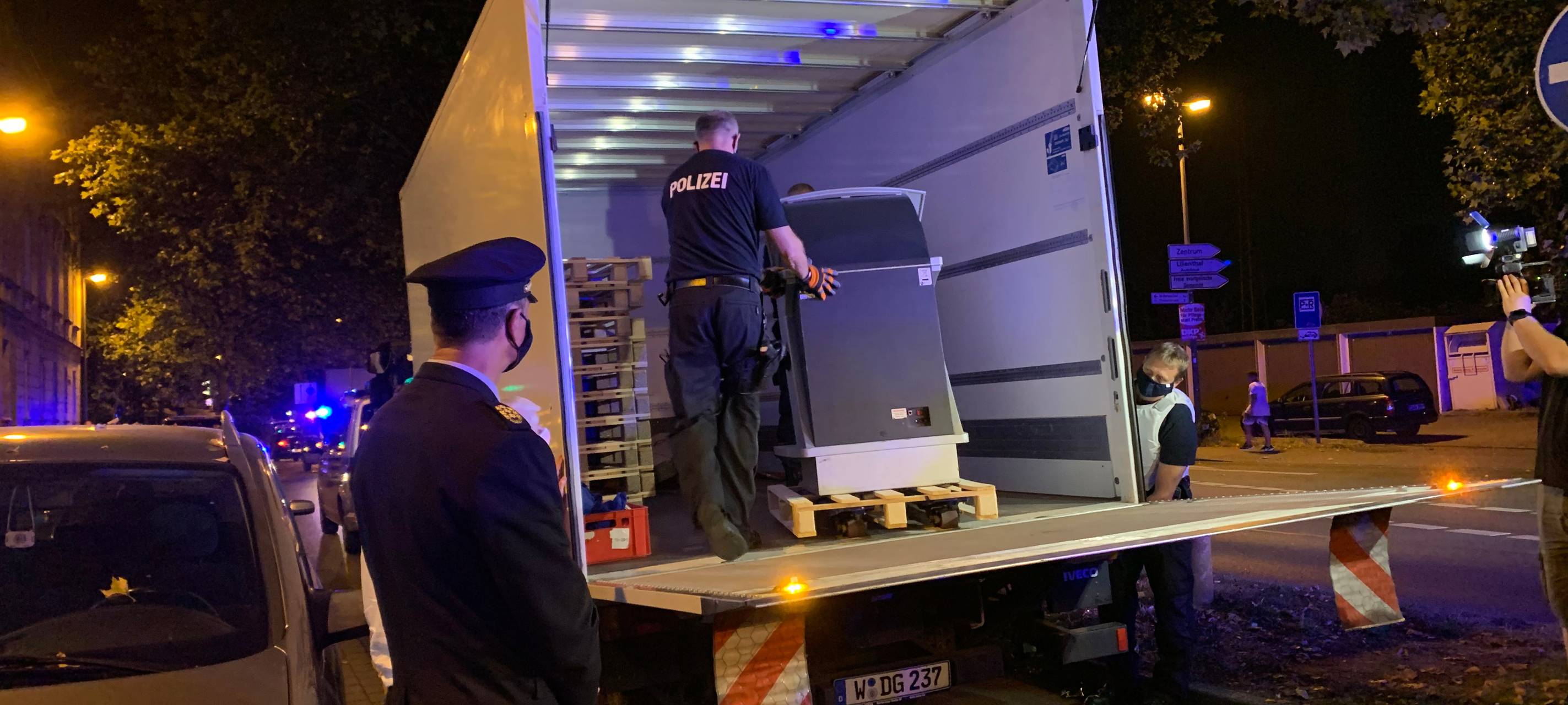 Automat einkassiert bei Razzia in Essen