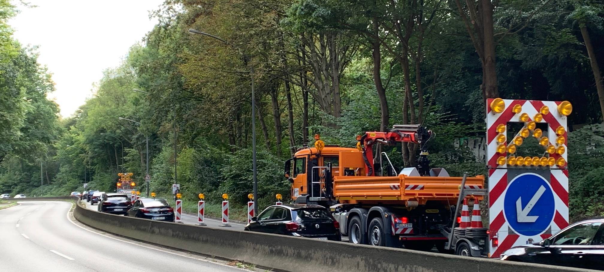 Essen: Mysteriöse Straßenschäden am Bredeneyer Berg