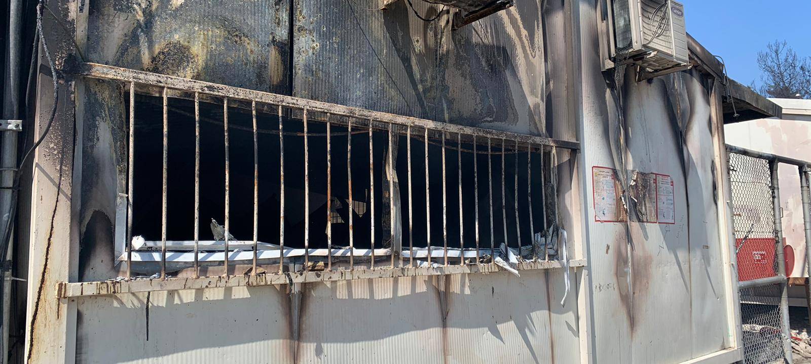 Essen: Heftiger Brand zerstört Flüchtlingscamp Moria - Essener Medizin-Studentin vor Ort