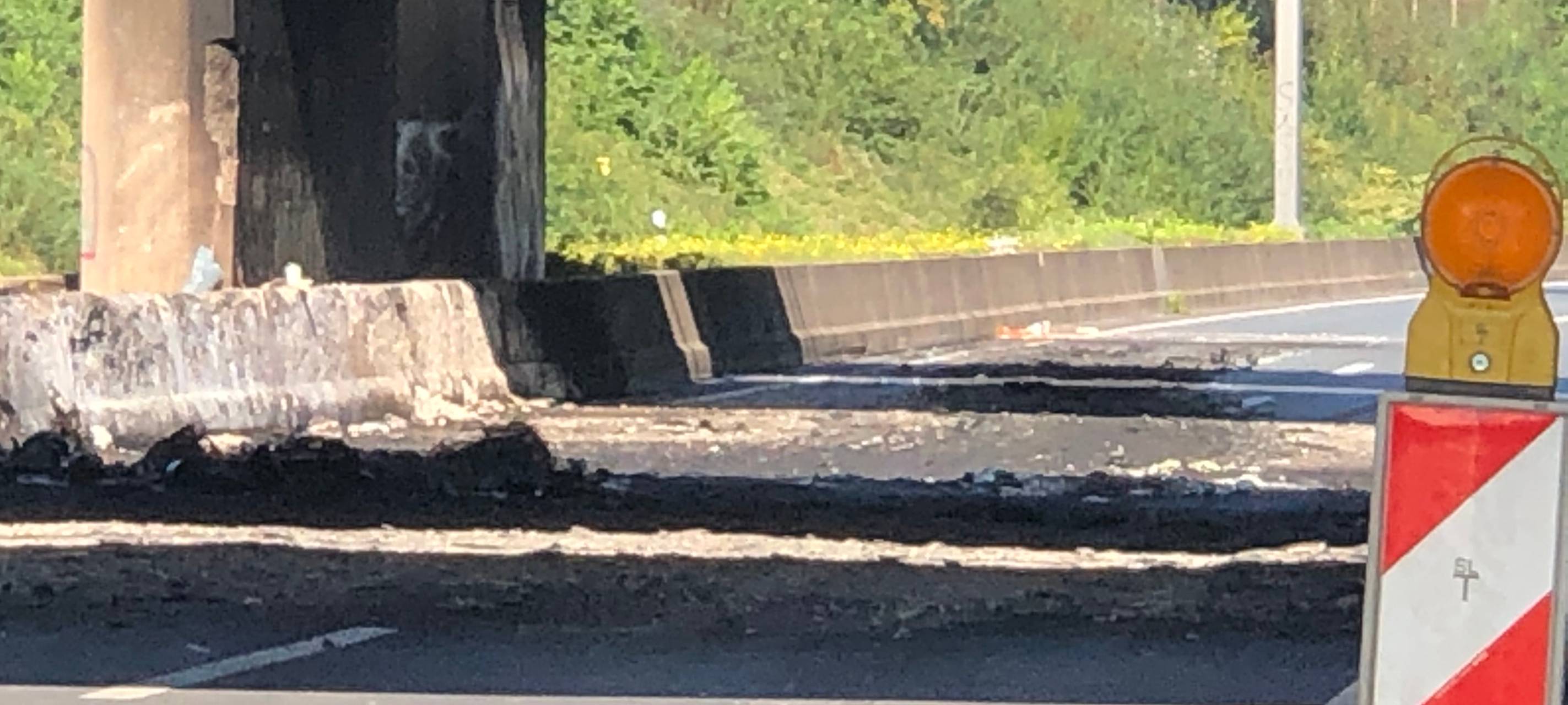 A40 nach LKW-Brand bei Mülheim Richtung Essen