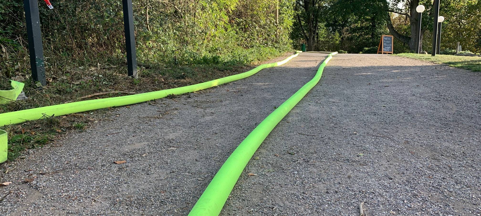 Schläuche Waldbrand in Essen