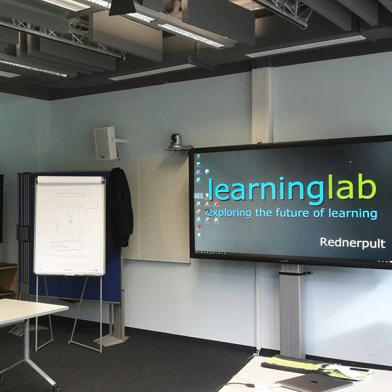 Das Learning Lab an der Uni in Essen hilft bei der Digitalisierung von Schulen.