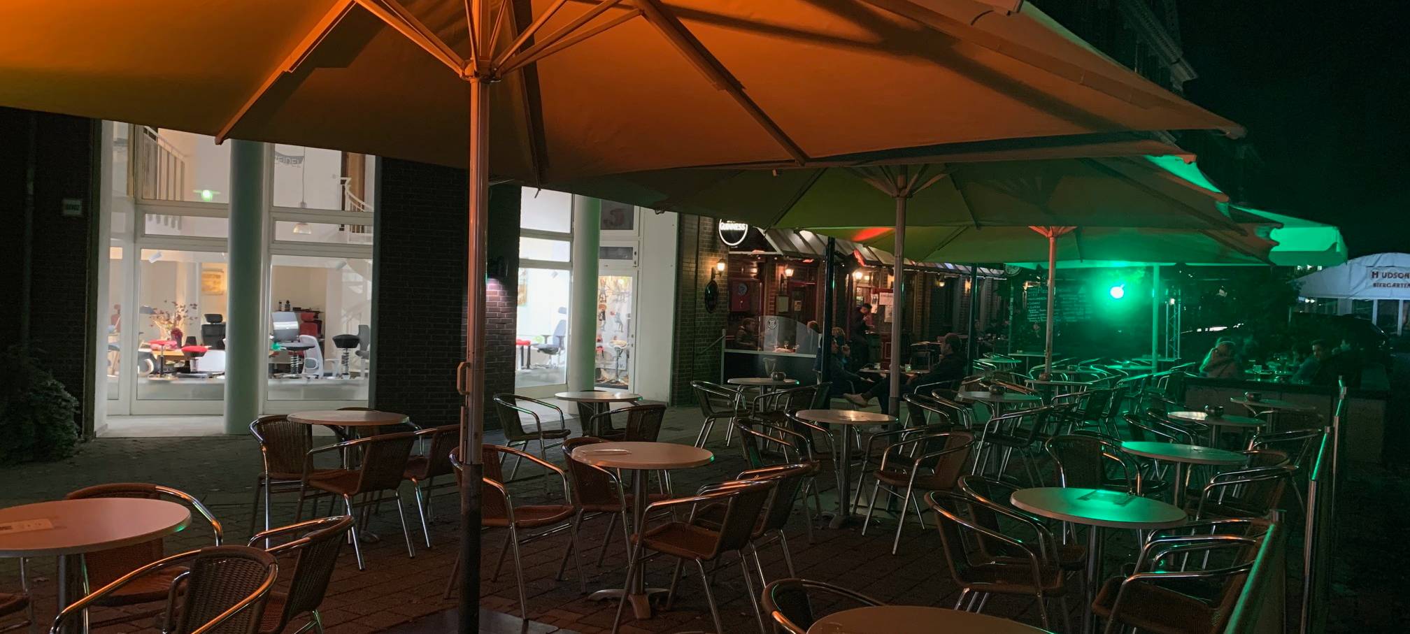 Essen: Erstes Wochenende mit Sperrstunde - Wirte bangen wieder um Existenz