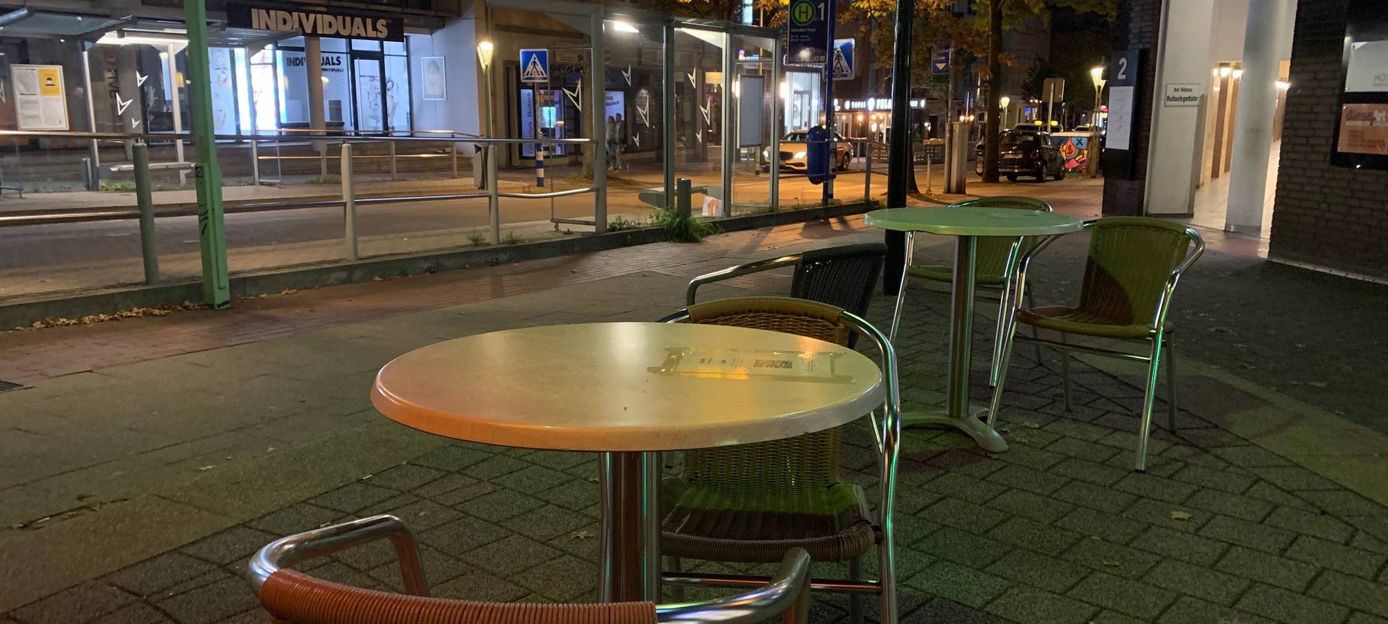 Essen: Erstes Wochenende mit Sperrstunde - Wirte bangen wieder um Existenz