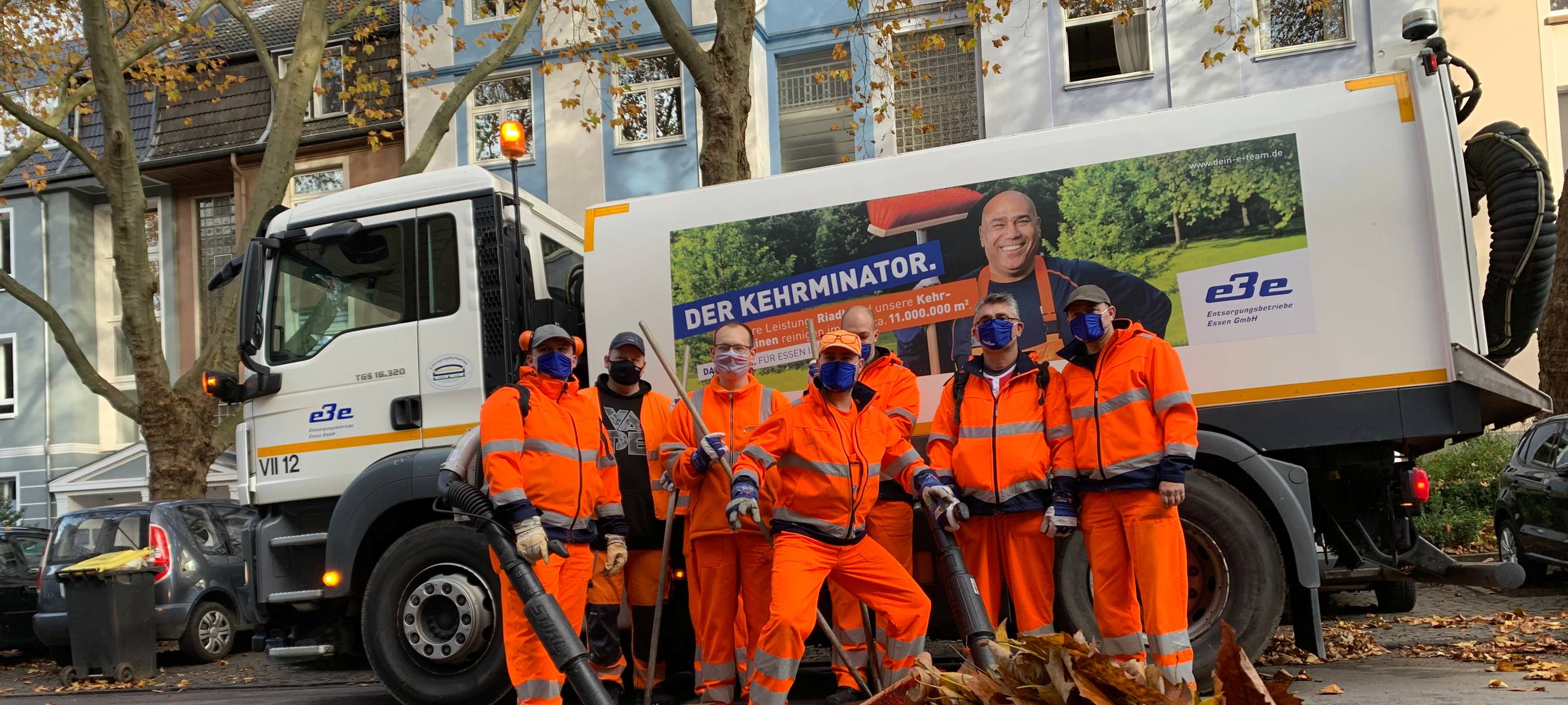Essen: Fegen, Blasen, Saugen - Laubsauger unterwegs
