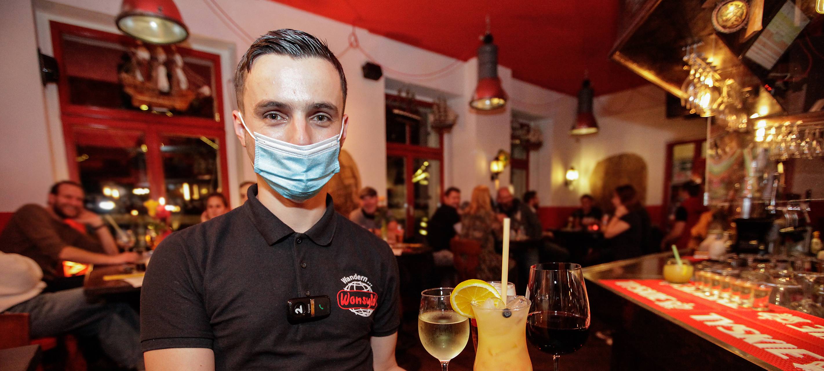 Maske und Abstand: Kneipen, Bars und Restaurants leiten Corona-Maßnahmen ein (Radio Essen)