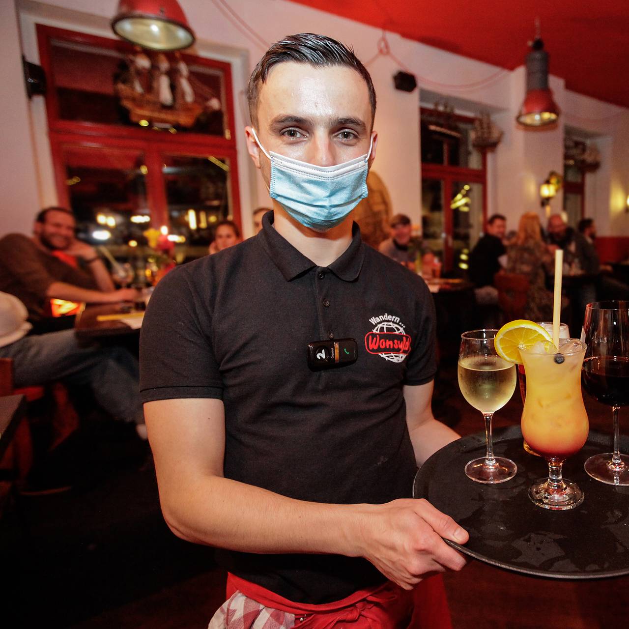 Maske und Abstand: Kneipen, Bars und Restaurants leiten Corona-Maßnahmen ein (Radio Essen)