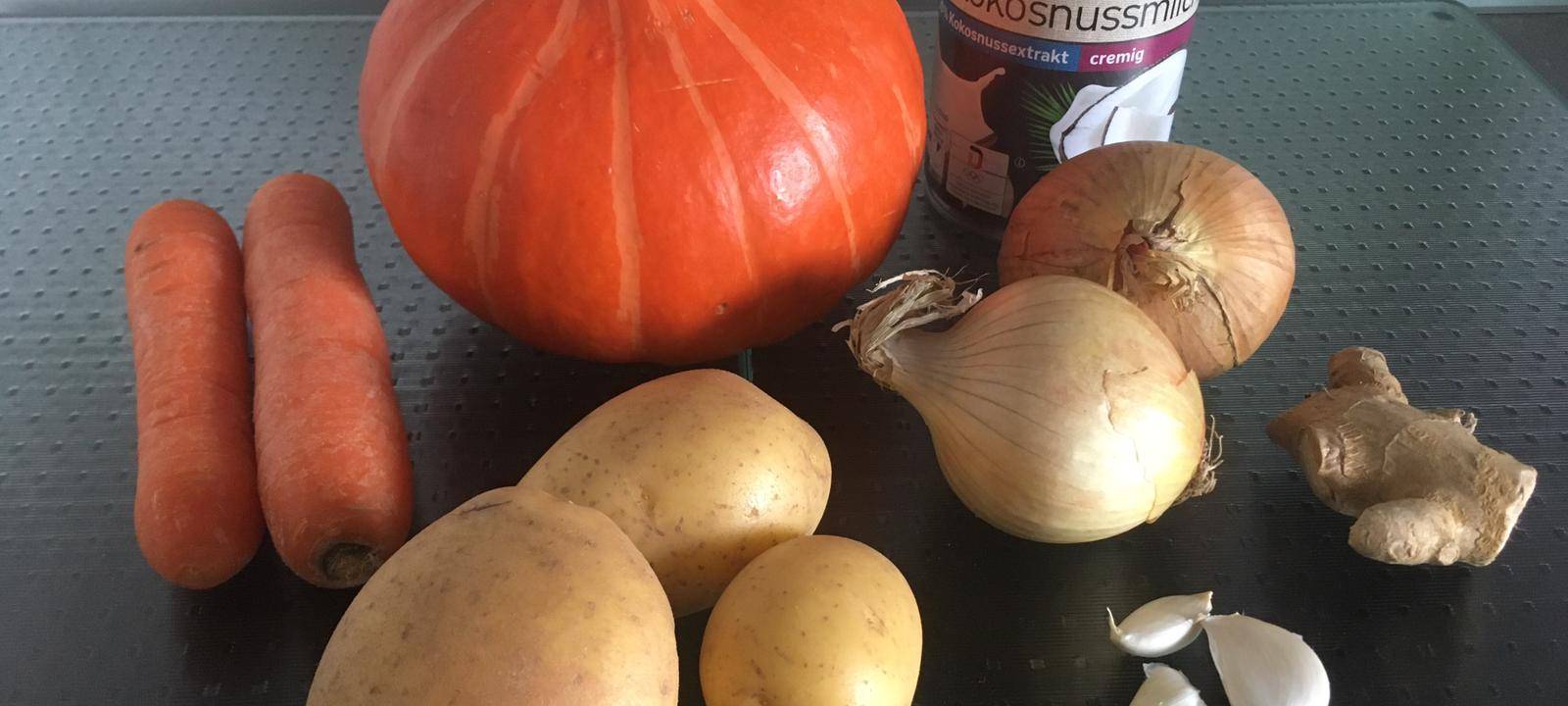 Radio Essen backt mit euch in der Corona-Zeit. Diese Zutaten braucht ihr für die Kürbissuppe.