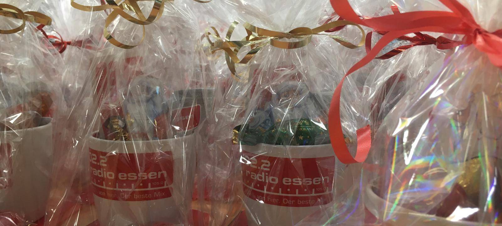 Die Gewinnpäckchen für die Radio Essen-Weihnachtsspielerei
