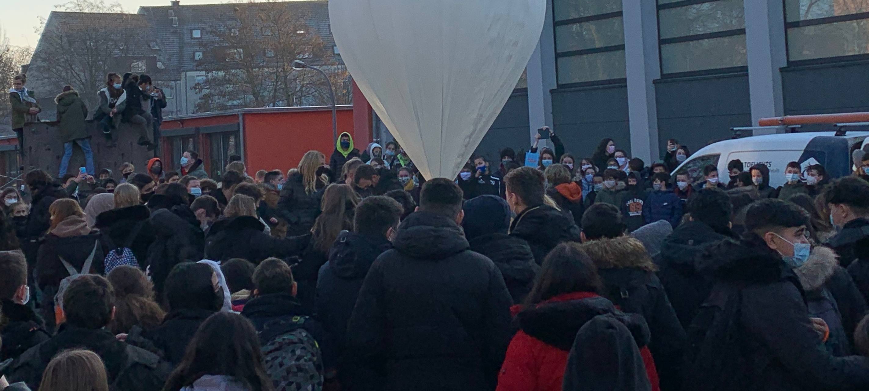 Essen: Schüler schicken Sonde ins All - erste Bilder vom Start