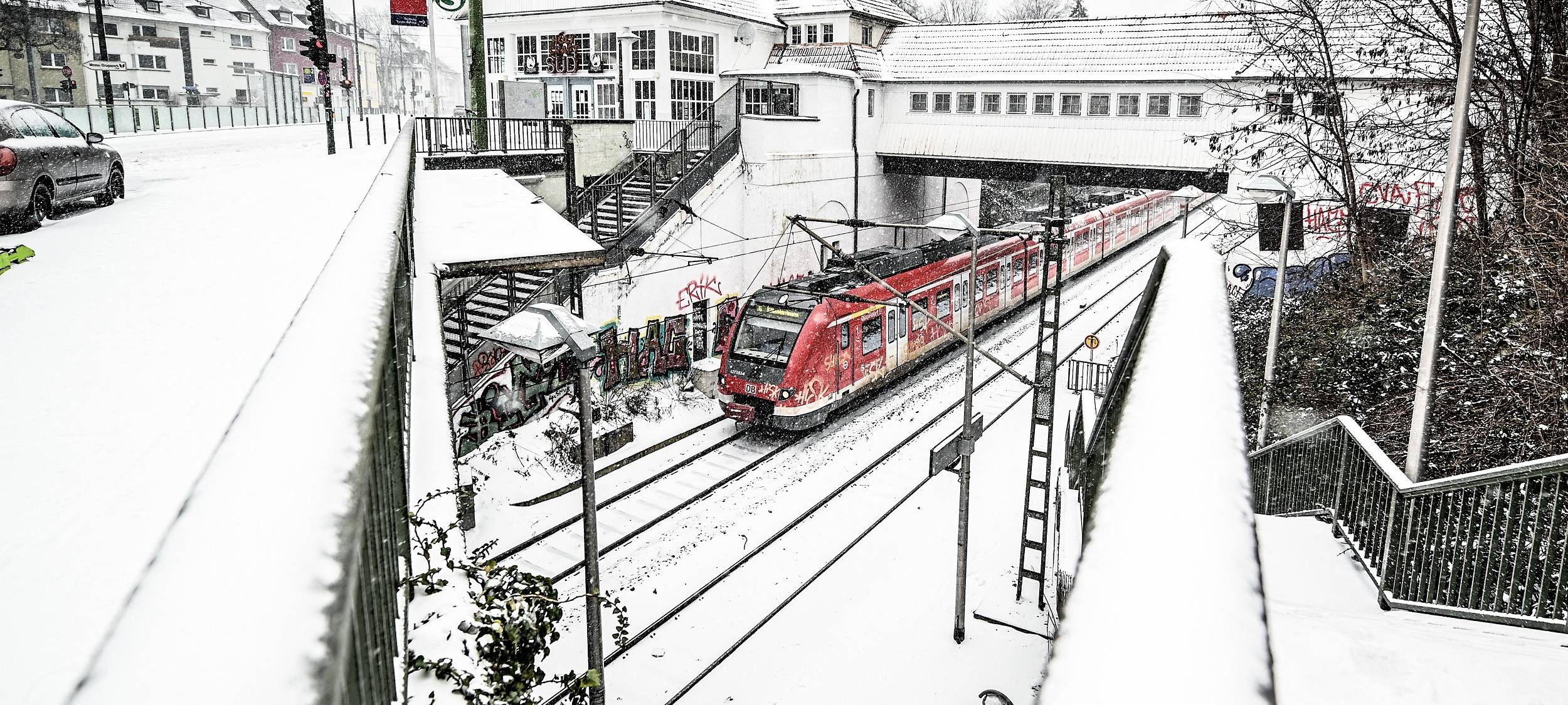 Bahn NRW: Schnee-Chaos in Essen sorgt für Zugausfälle und Verspätung