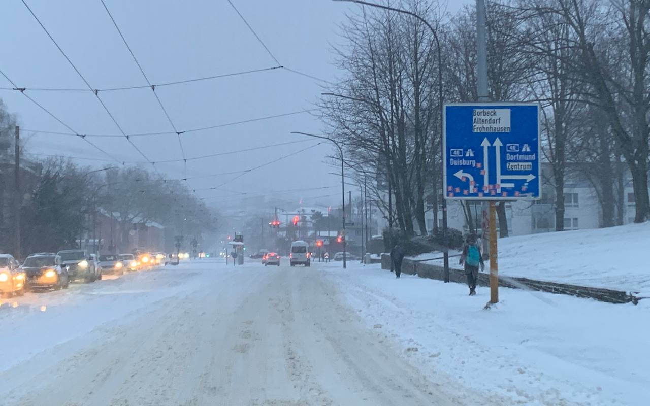 Schnee-Chaos in Essen-Holsterhausen