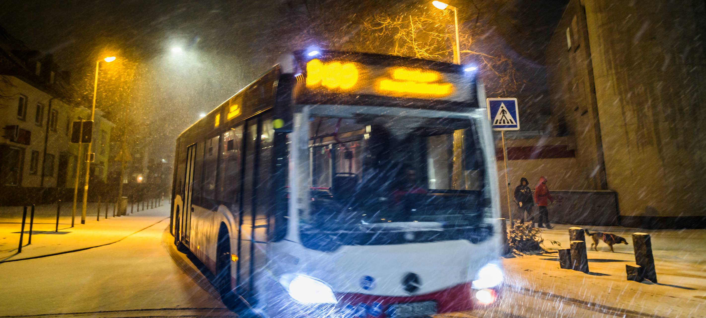 bus-im-schnee_radio-essen