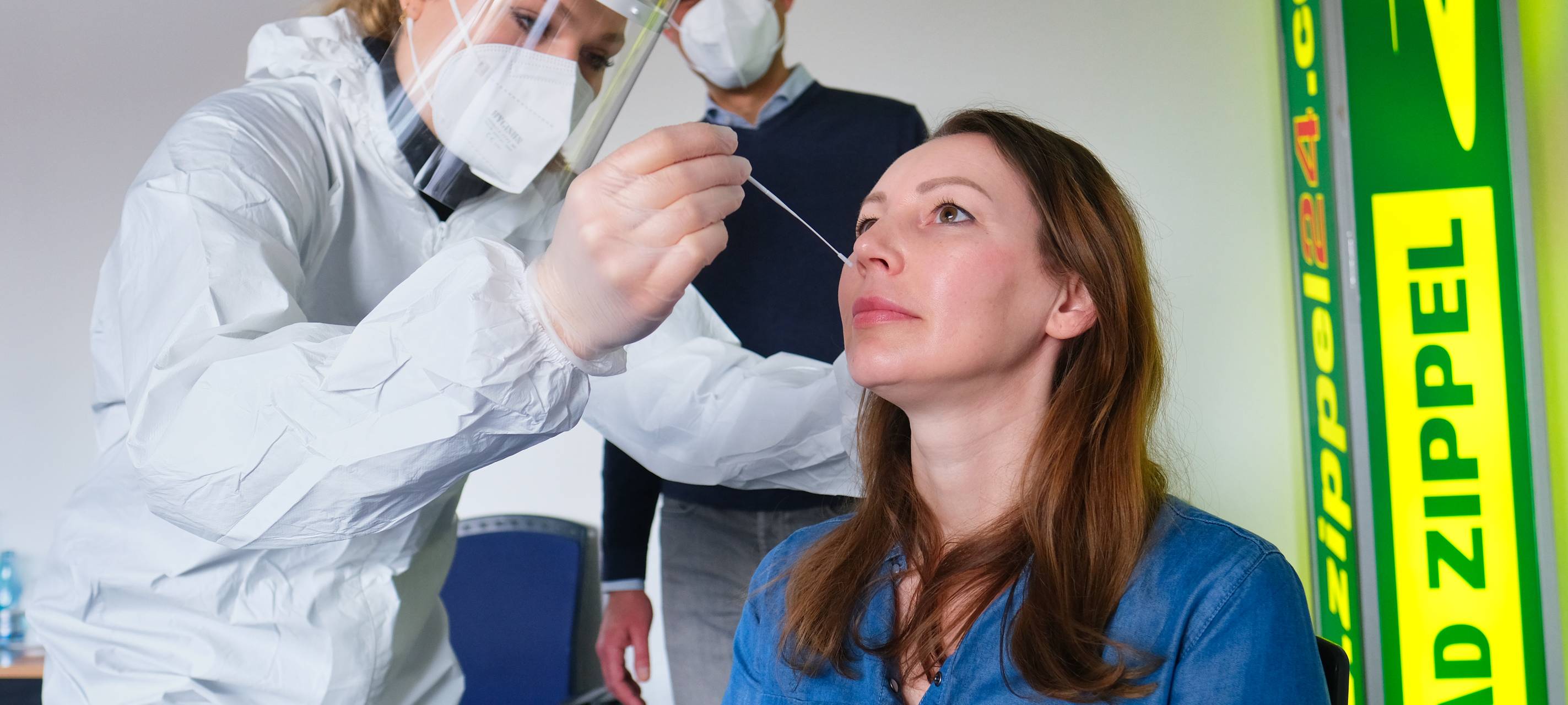 Corona Schnelltests von Mitarbeitern_Radio Essen