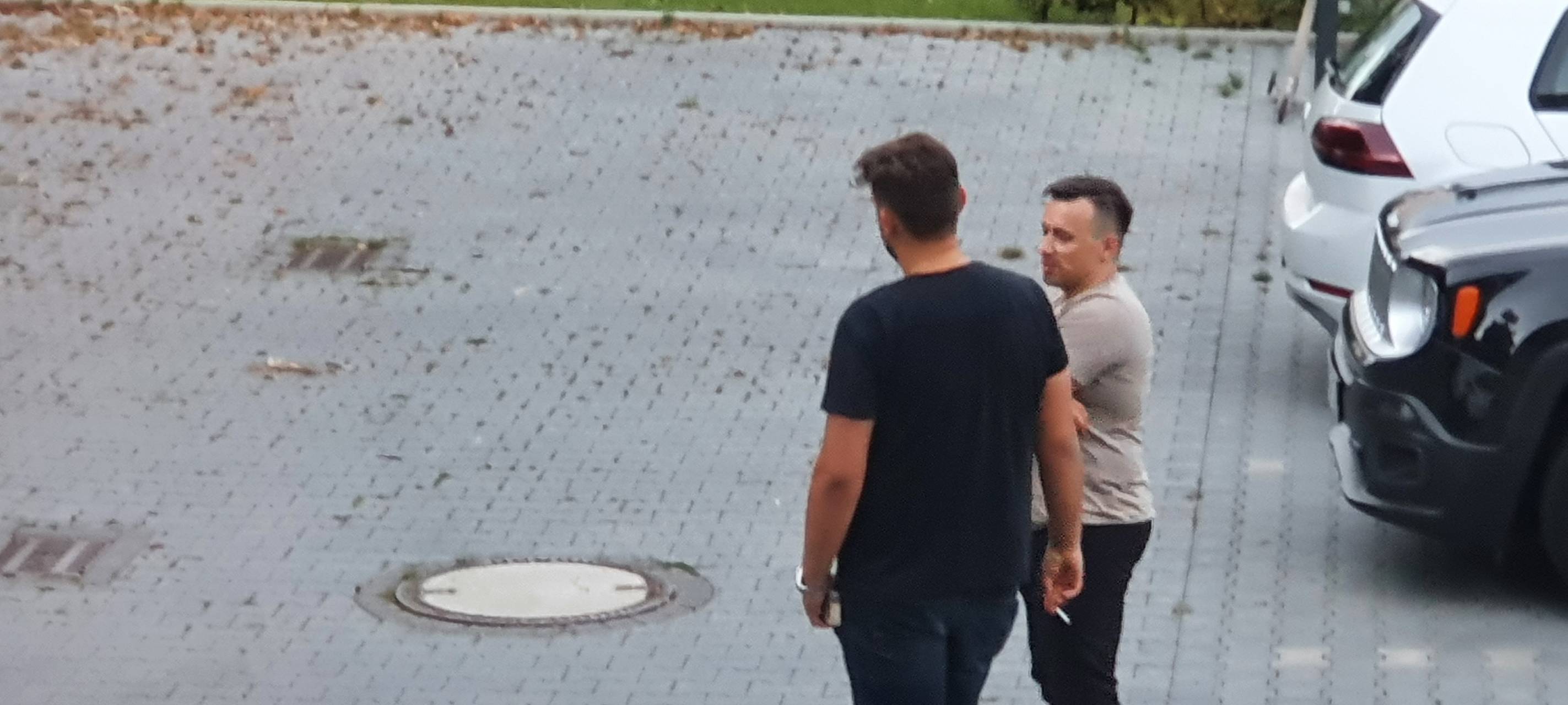 Auffälliger Oldtimer in Essen verschwunden: Polizei veröffentlicht Fotos