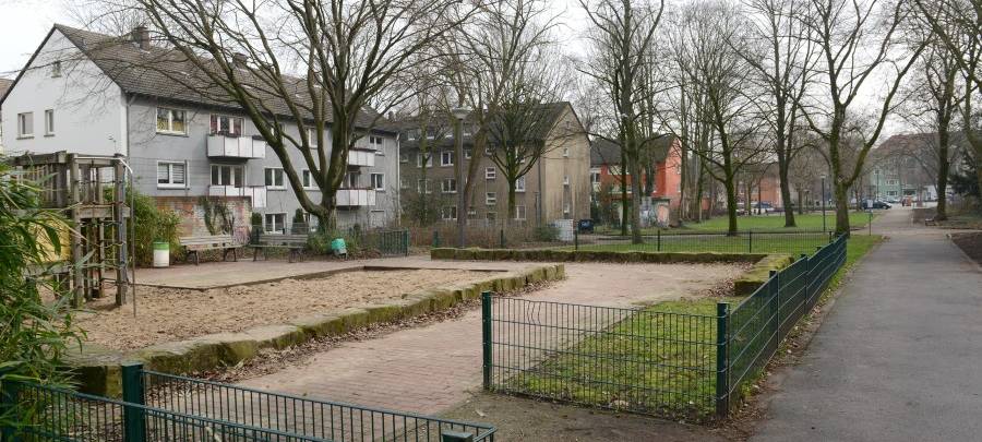 Der Ehrenzeller Park in Altendorf soll künftig schöner werden. Die Bauarbeiten dazu sind auch schon gestartet.