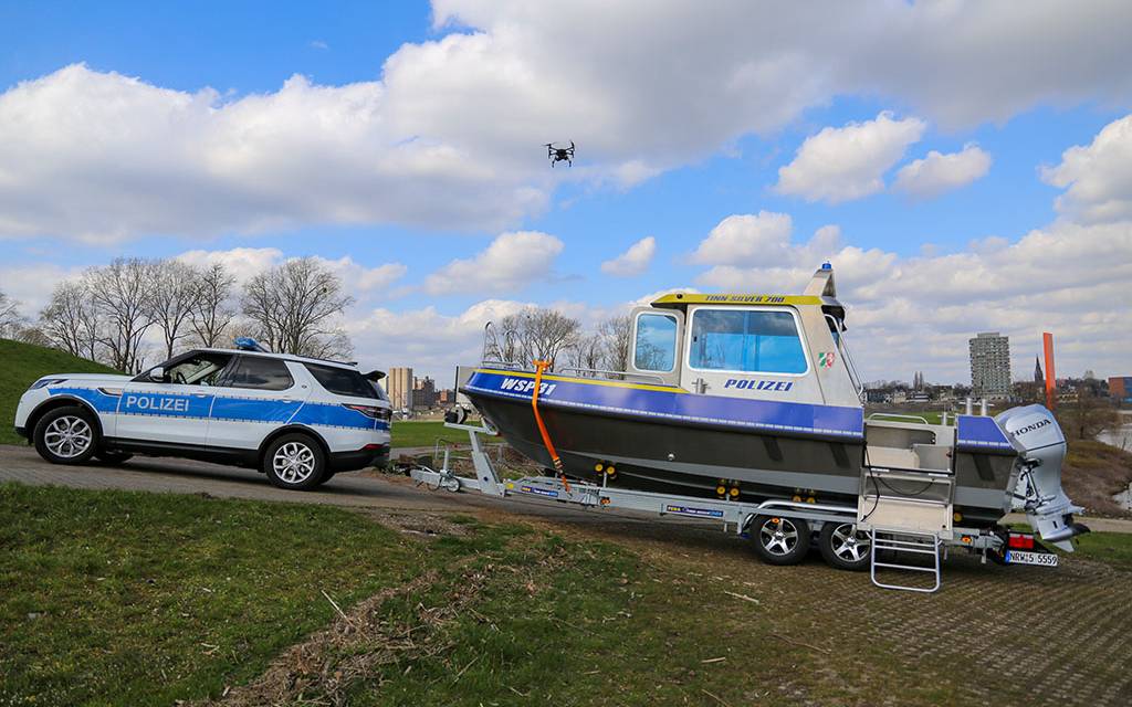 Wasserschutzpolizei für Essen bekommt neue Geländewagen und Boote