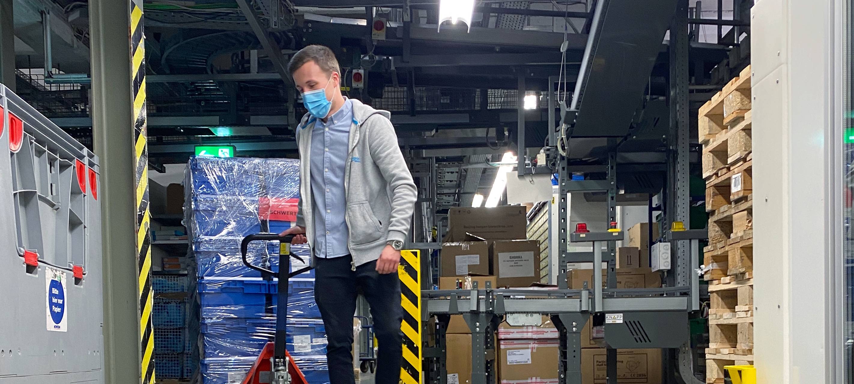 Essener Pharmagroßhändler liefert Corona-Impfungen für Hausarztpraxen