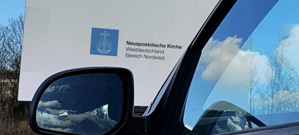 Essen: Riesiger Gottesdienst im Autokino - Priester im LKW