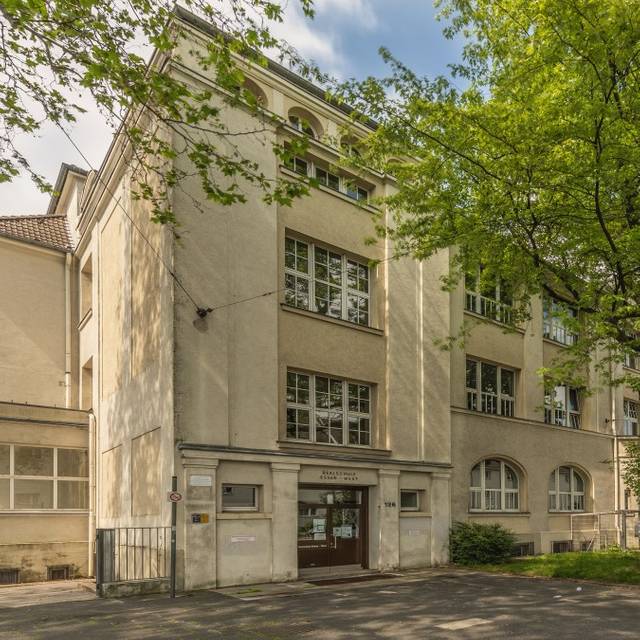 Realschule Essen-West ist nun Helmut-Rahn-Schule