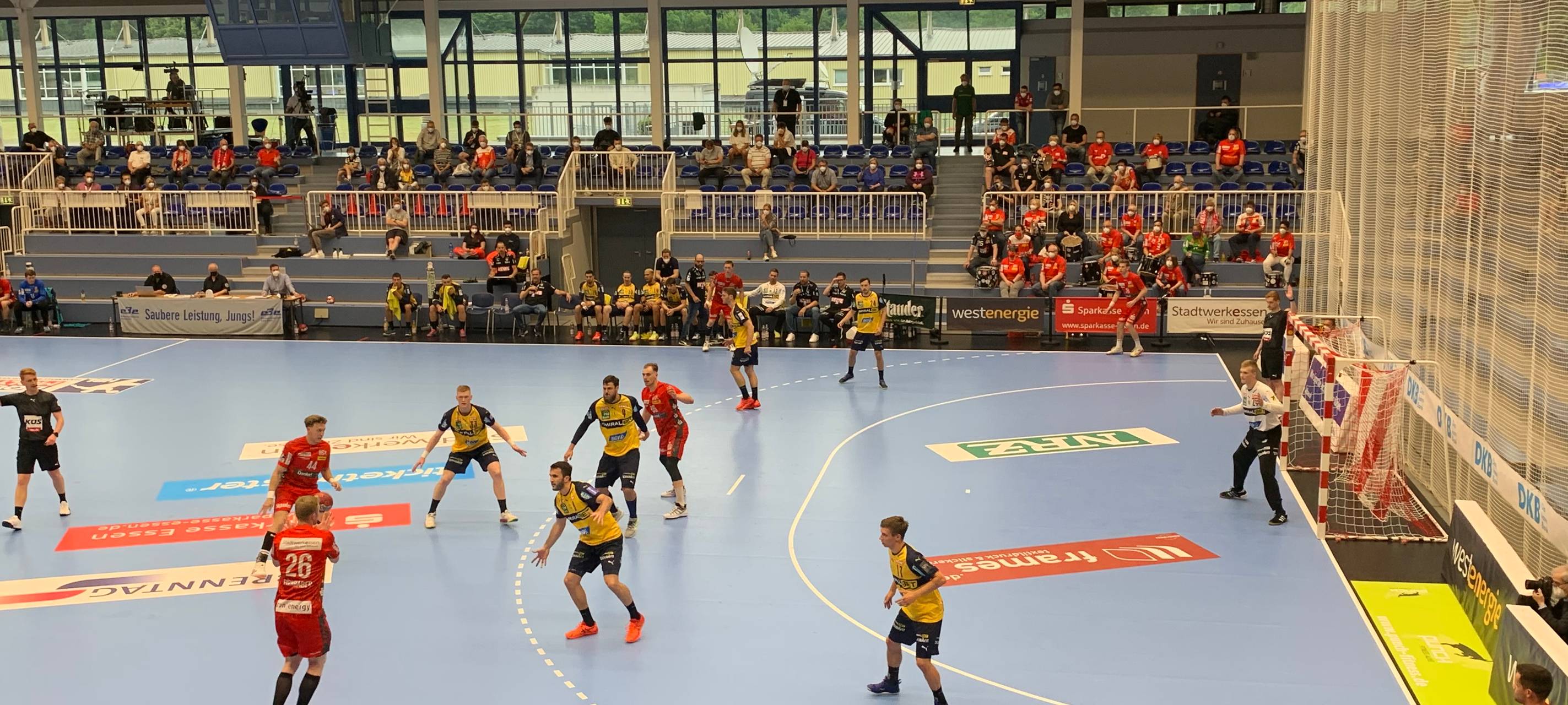 Sport in Essen: TUSEM verliert letztes Heimspiel und wird gefeiert