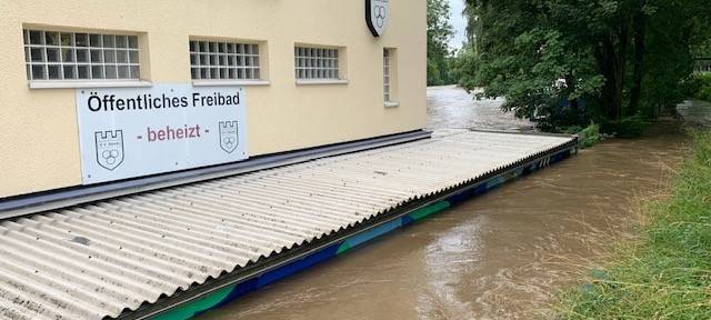 Nach Hochwasser in Essen: Umbau-Arbeiten im Freibad Steele starten