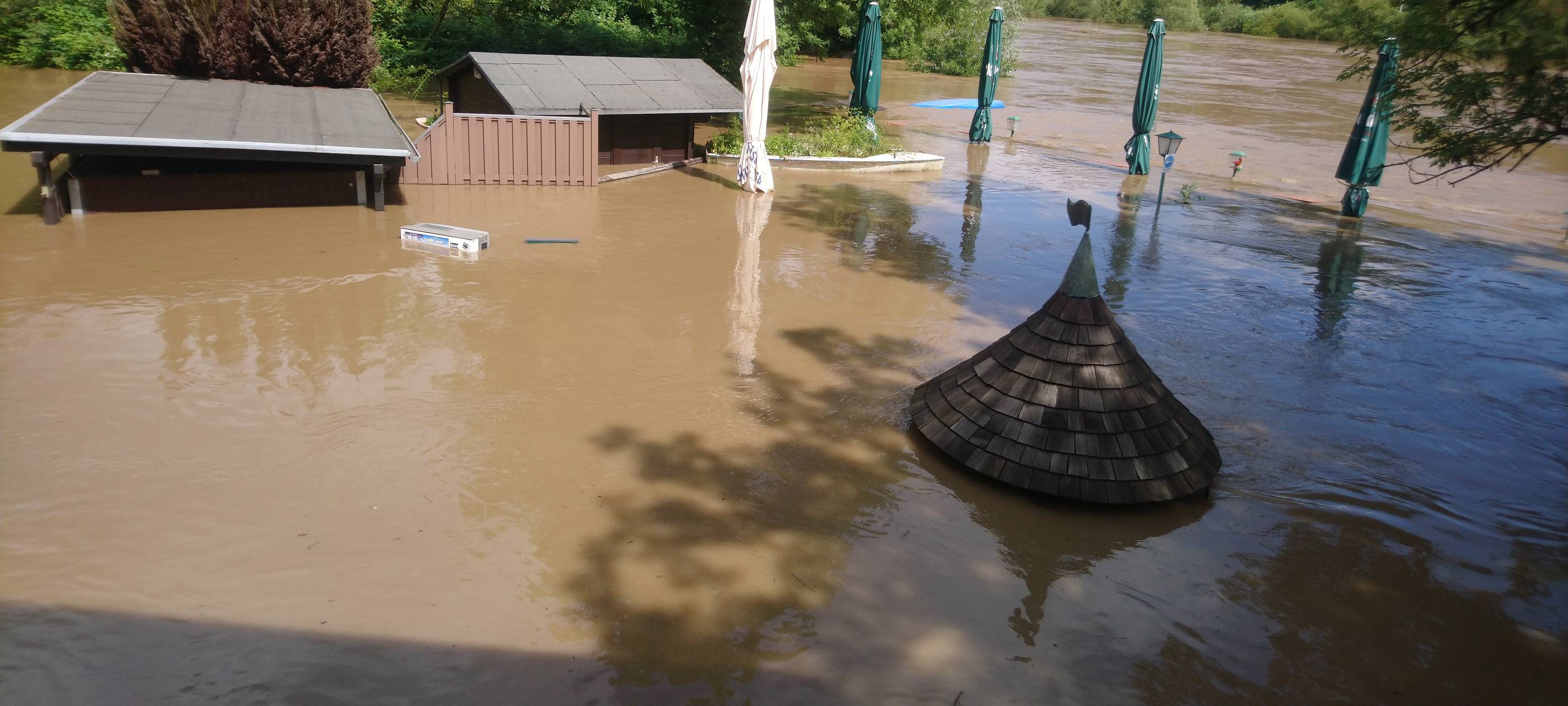 rotemuehle-radio-essen-aufraeumen-hochwasser