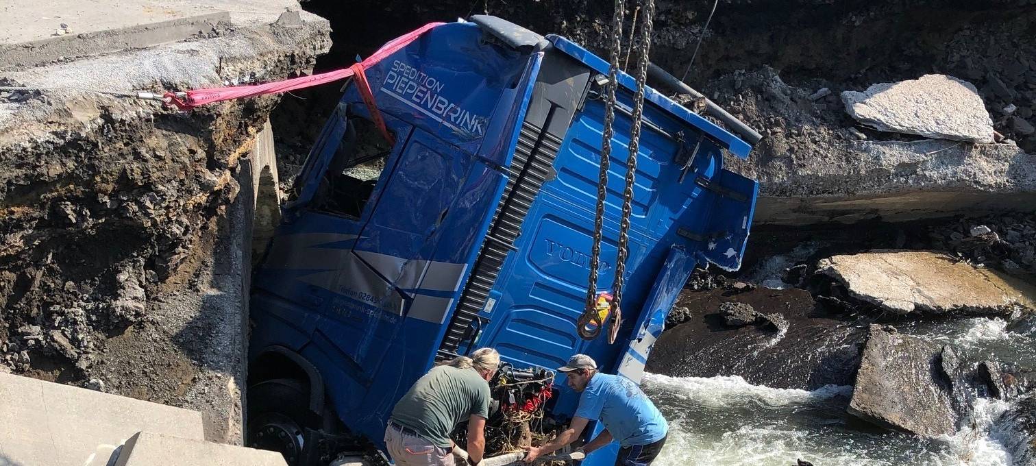 lkw-kupferdreh-radio-essen-grube-hochwasser-torwesten2.jpg