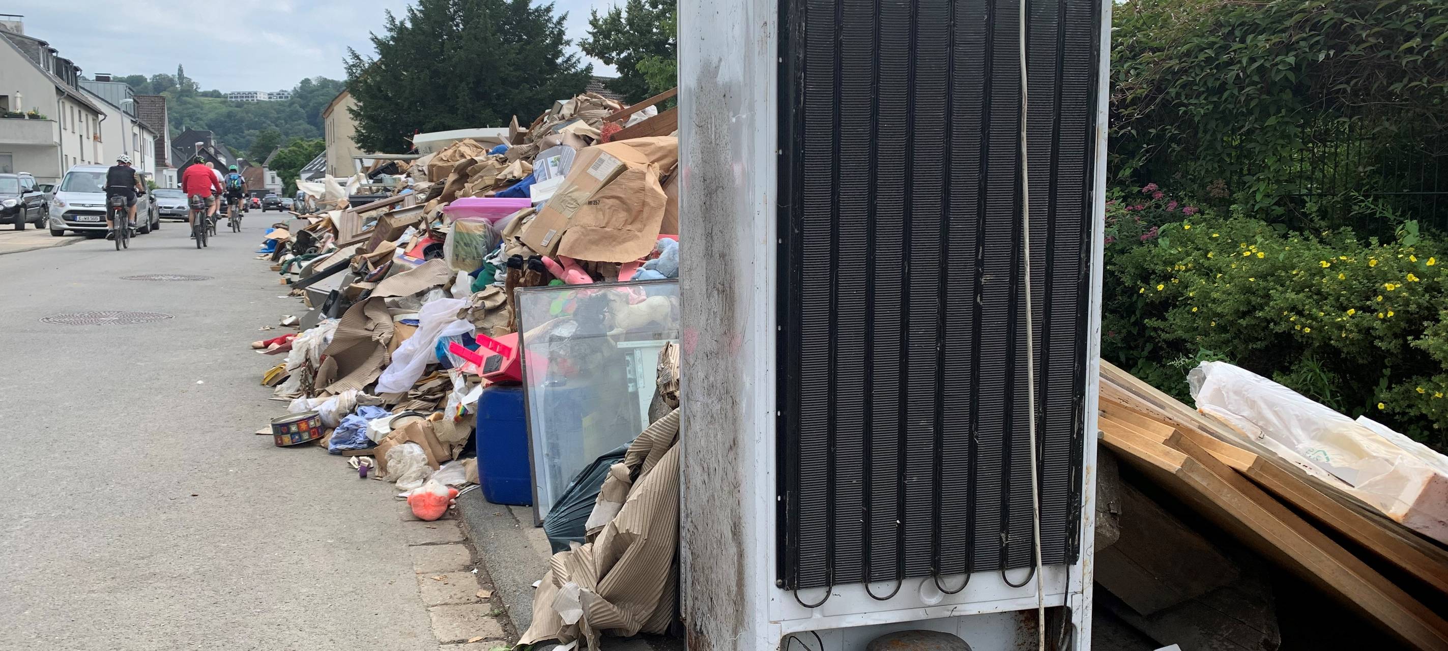 radio-essen-hochwasser-kettwig-schrott-schutt-sperrmüll