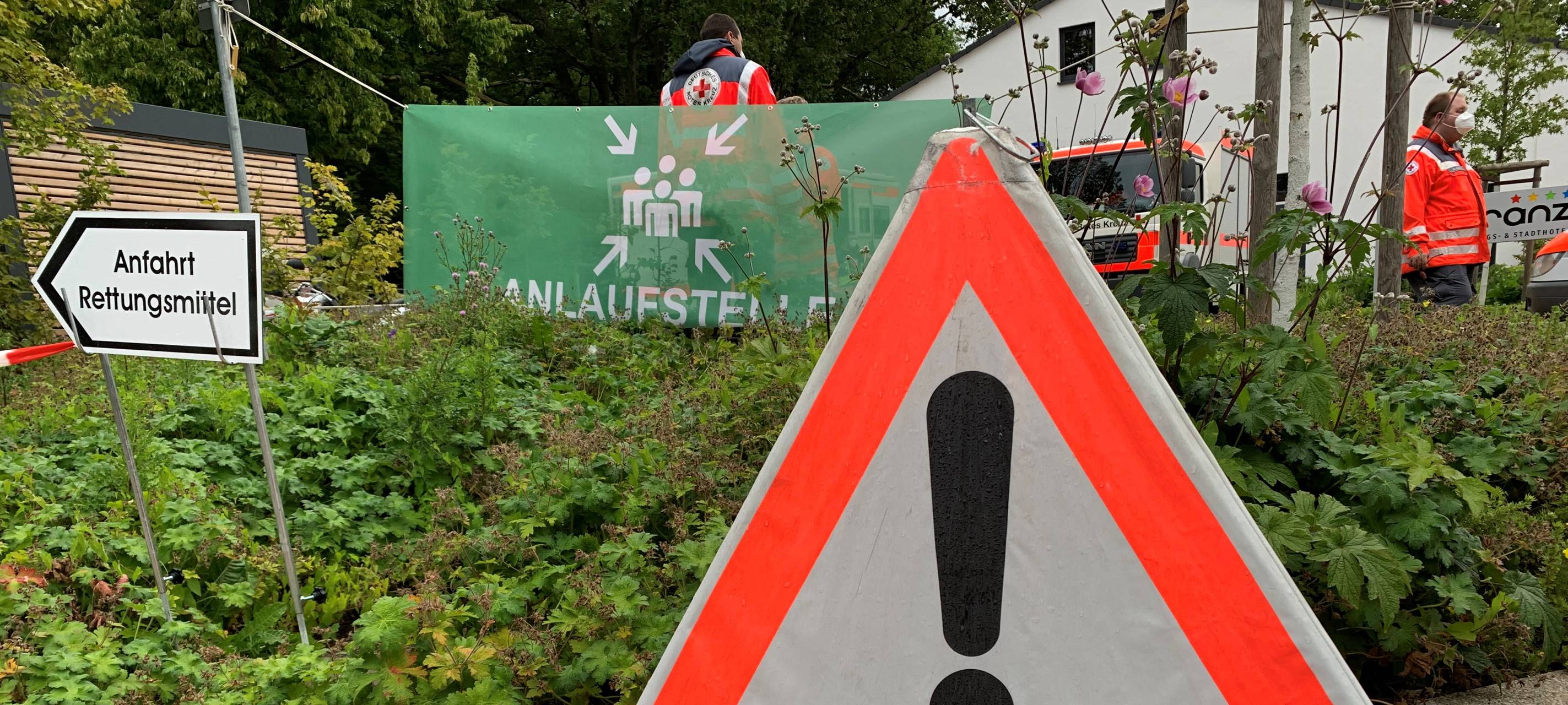 Betreuungsstelle-feuerwehr-bagger-bombe-huttrop-pestalozzi-radio-essen
