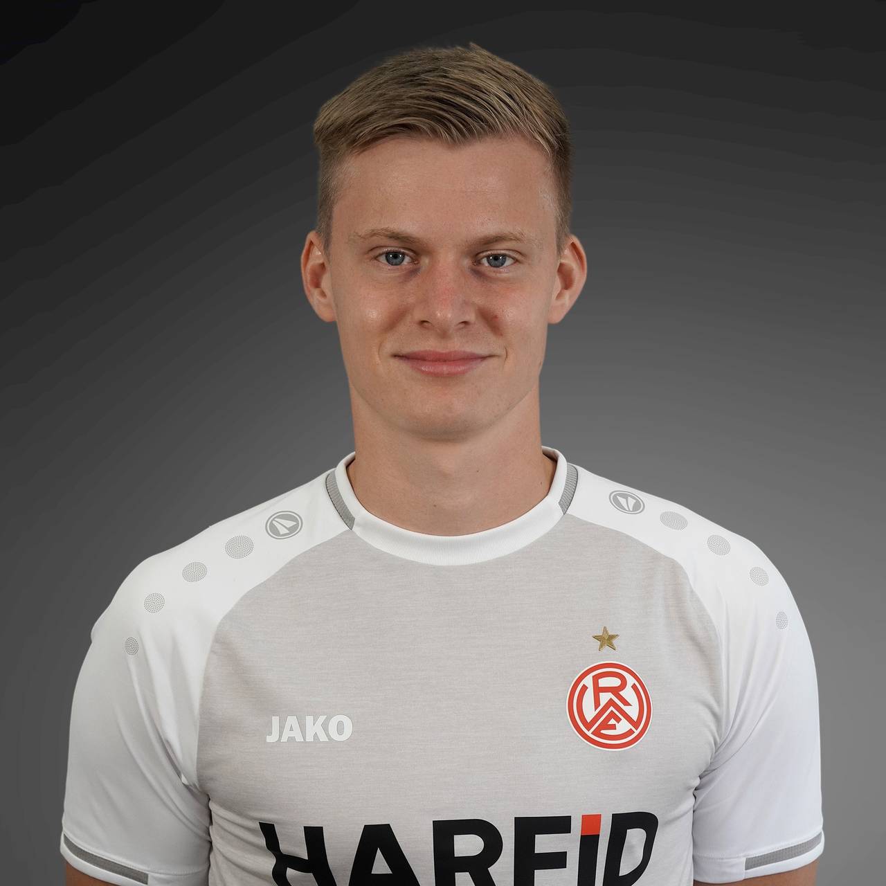 golz_jakob-rot-weiss-essen-fussball-mannschaft-radio-essen-bergeborbeck-hafenstrasse-kader
