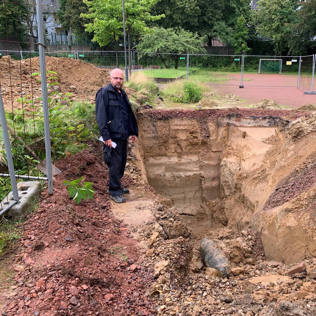 Entschaerfer-frank-stommel-blindgaenger-bombe-radio-essen-baustelle-ruettenscheid