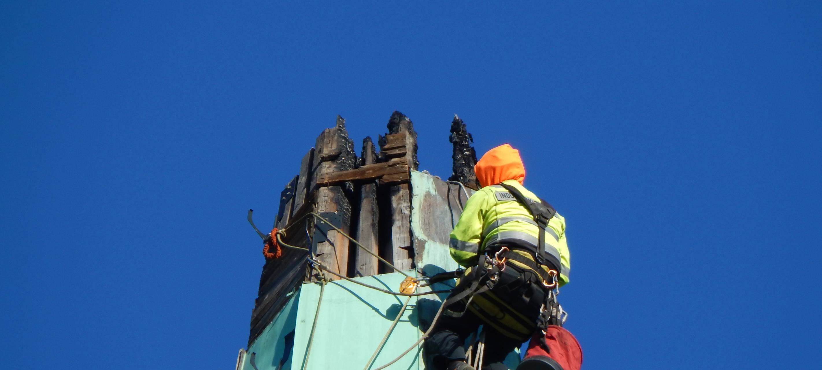 Arbeiten an Kirchturm Sankt Hubertus in Essen-Bergerhausen