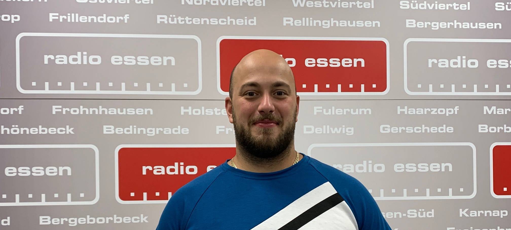 Bundestagswahl in Essen: Direktkandidat Jules El-Khatib von der Linken im Politiker-Praktikum