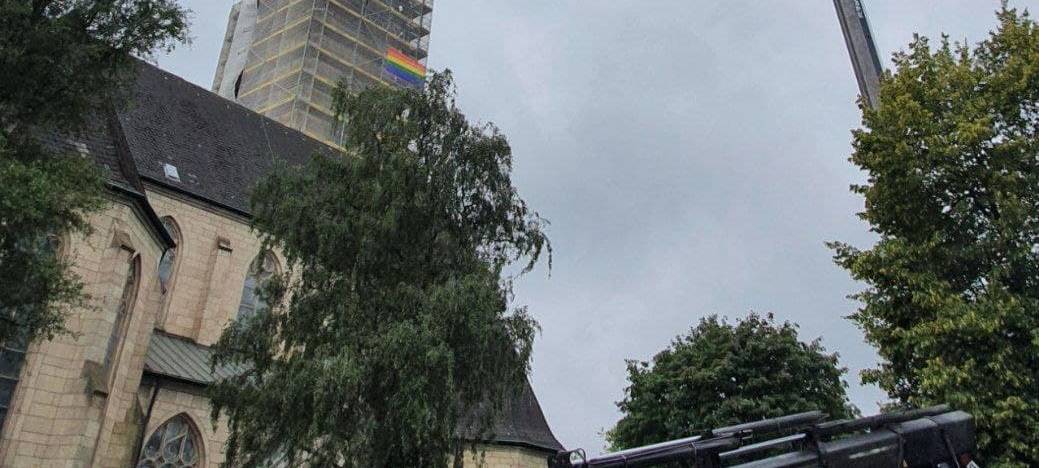Essen: Abgebrannter Kirchturm bekommt endlich neue Spitze