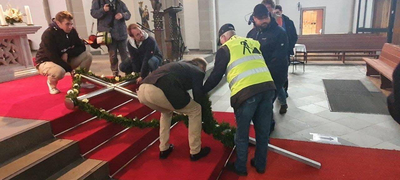 Essen: Abgebrannter Kirchturm bekommt endlich neue Spitze