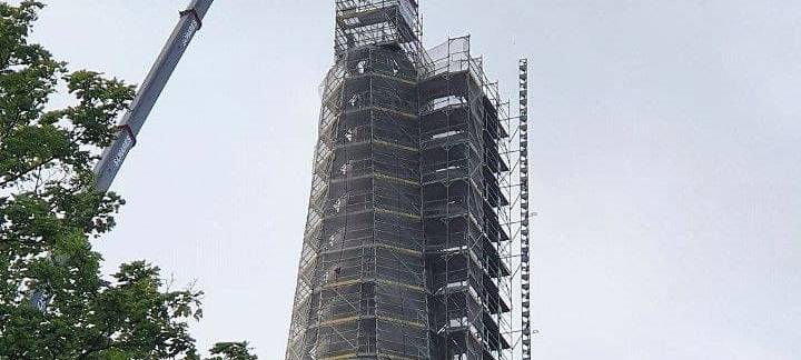 Essen: Abgebrannter Kirchturm bekommt endlich neue Spitze