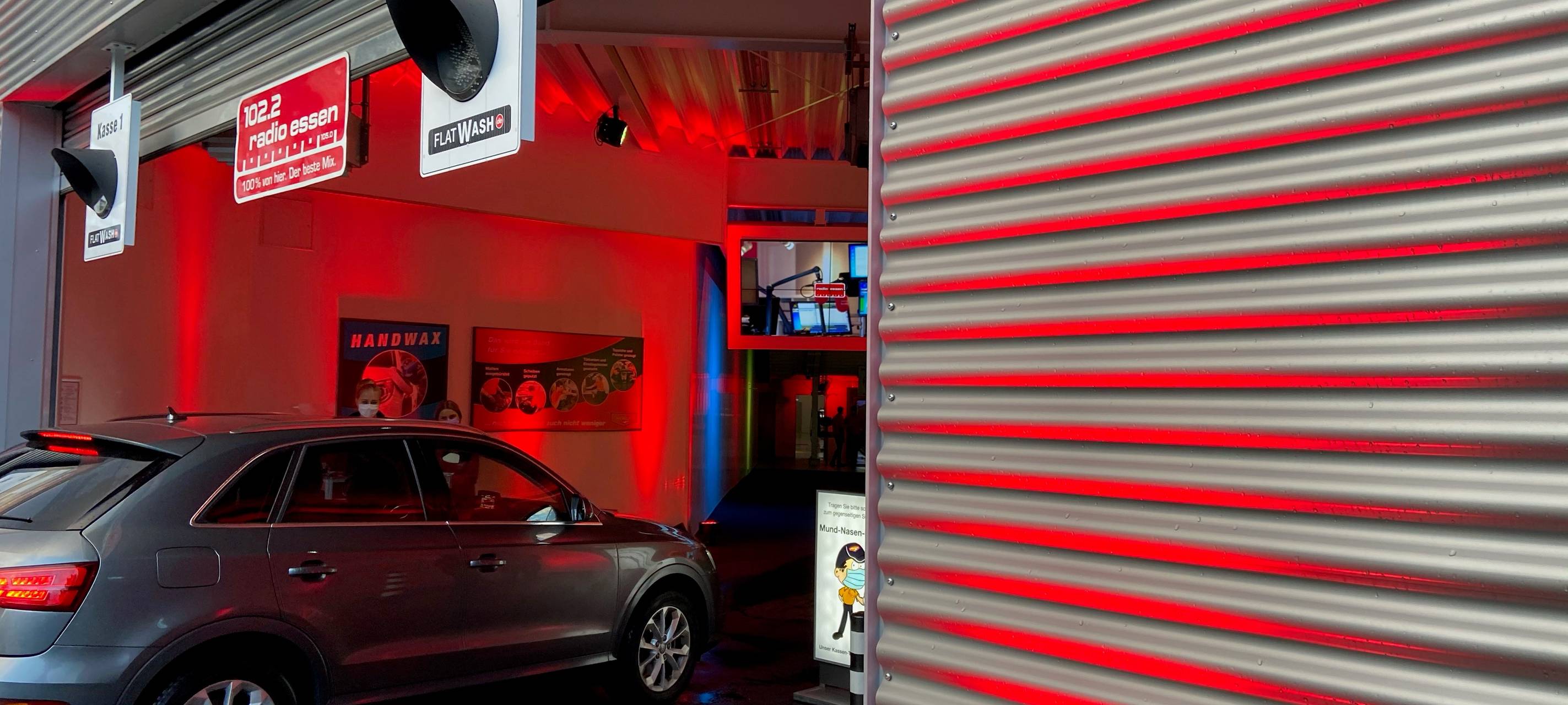 Verkehrsmelder an der Mr. Wash-Einfahrt in Altenessen