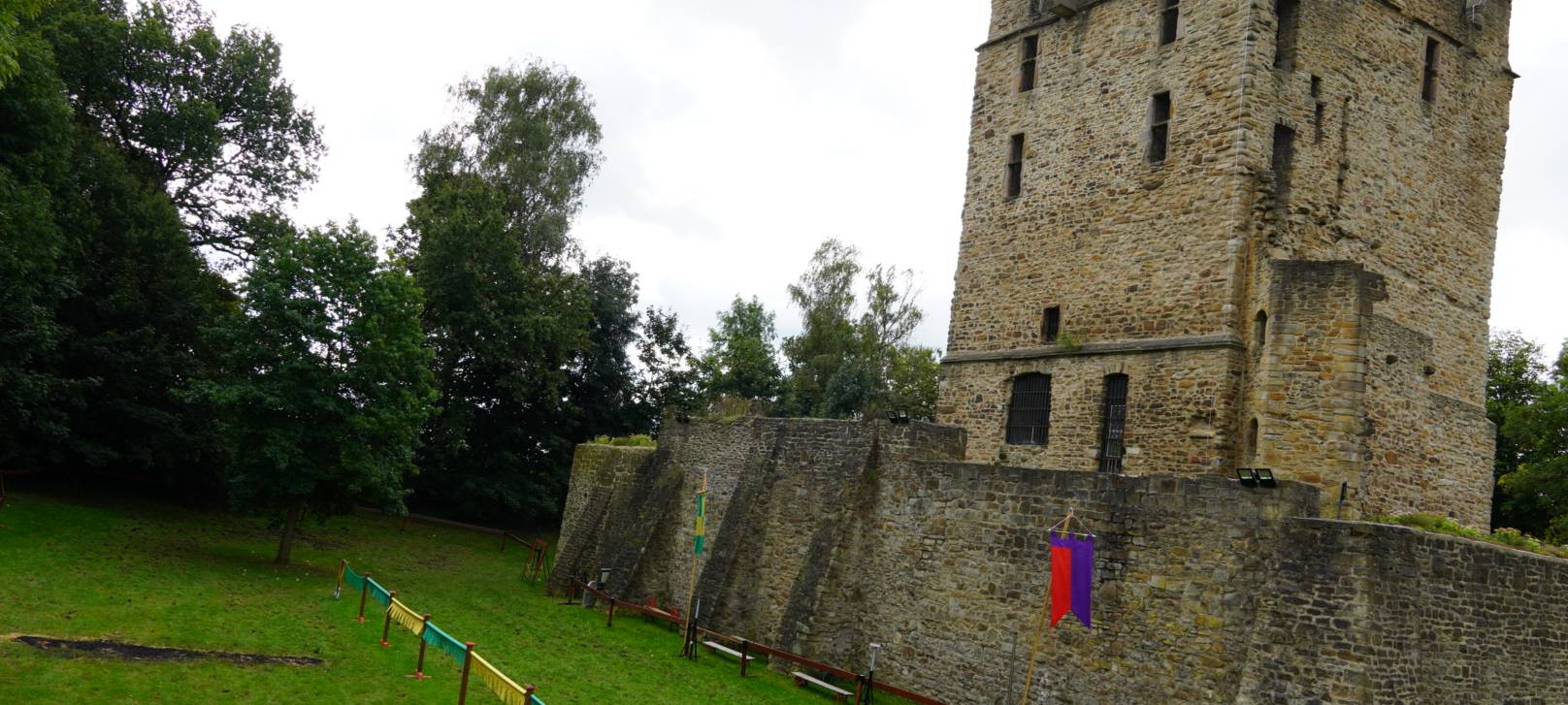 Ritter in Essen: Erlebnis Mittelalter in Burgaltendorf