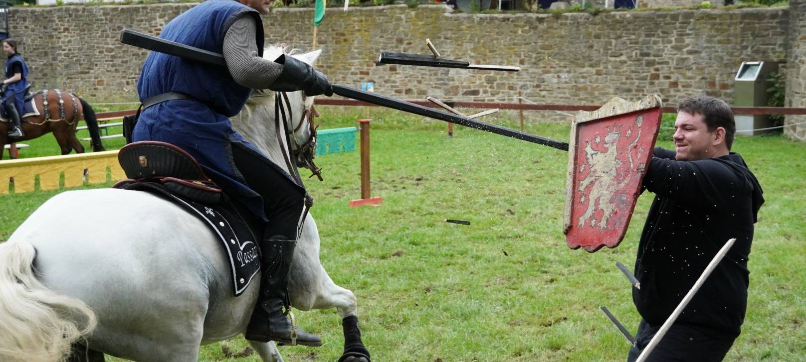Ritter in Essen: Erlebnis Mittelalter in Burgaltendorf
