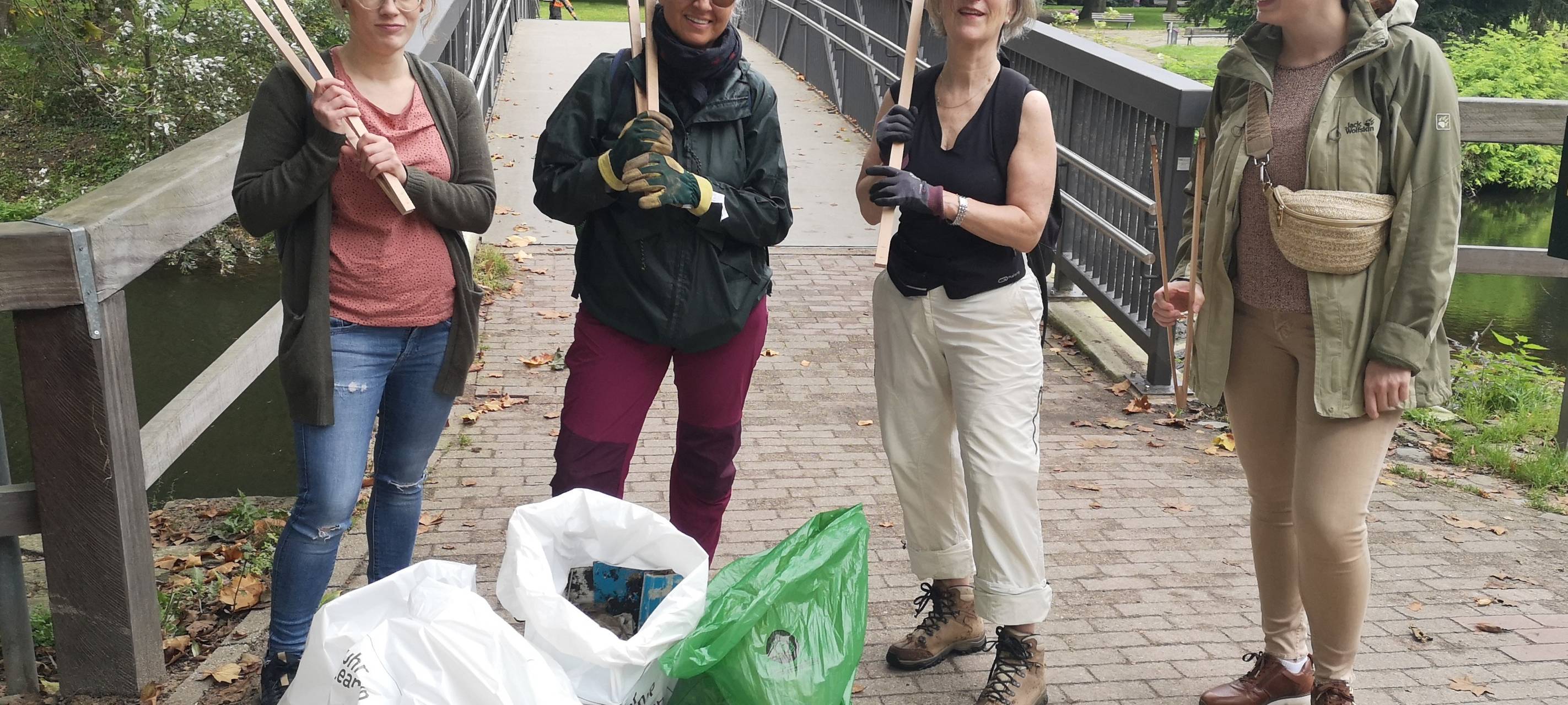 Ruhr Clean Up in Essen: Aufräumaktion an der Brehminsel