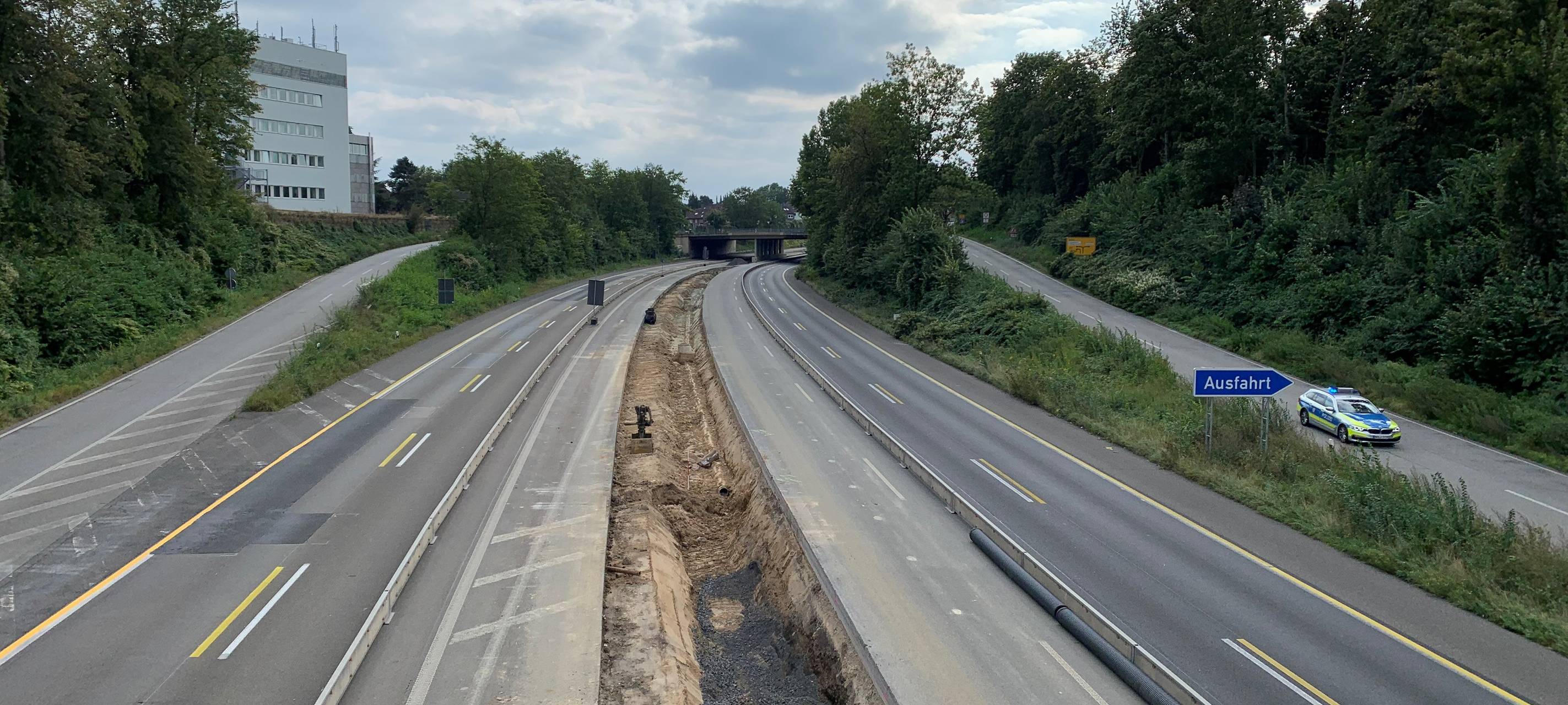 Leere A52 wegen Bombenentschärfung bei Essen-Bergerhausen