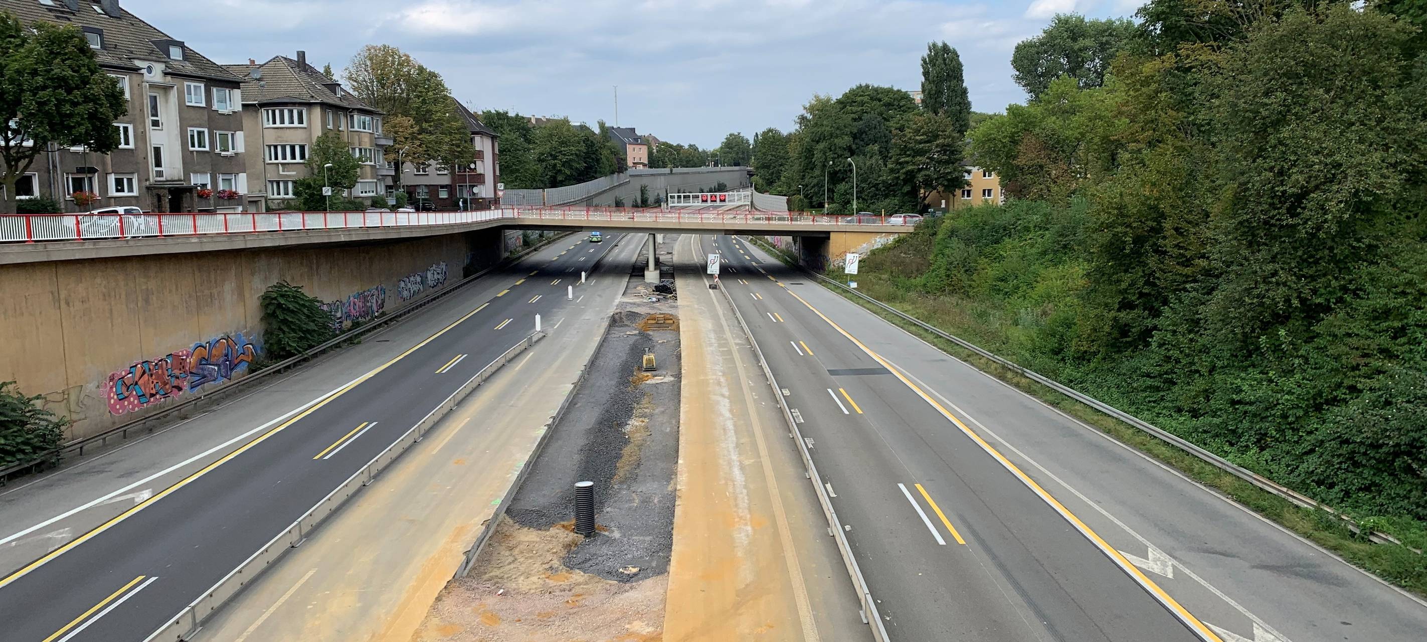 Leere A52 wegen Bombenentschärfung bei Essen-Bergerhausen