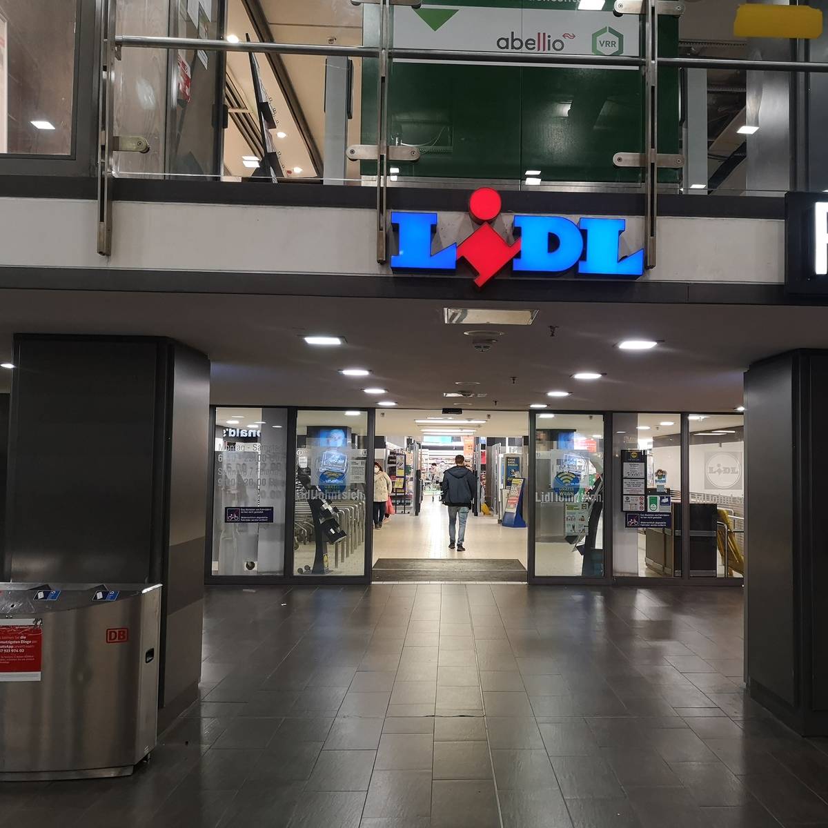 Wiedereröffnung: Kult-Lidl am Hauptbahnhof in Essen ist zurück - Radio ...