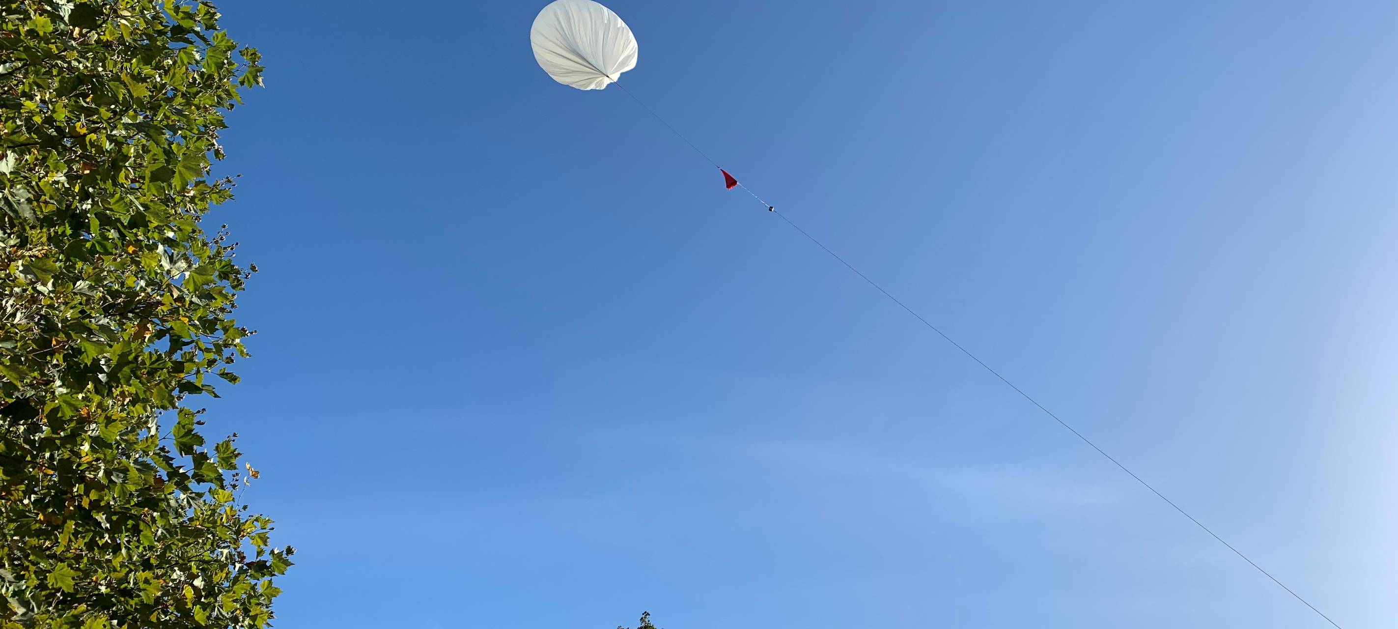 Schulprojekt in Essen steigt mit Ballon in die Stratosphäre
